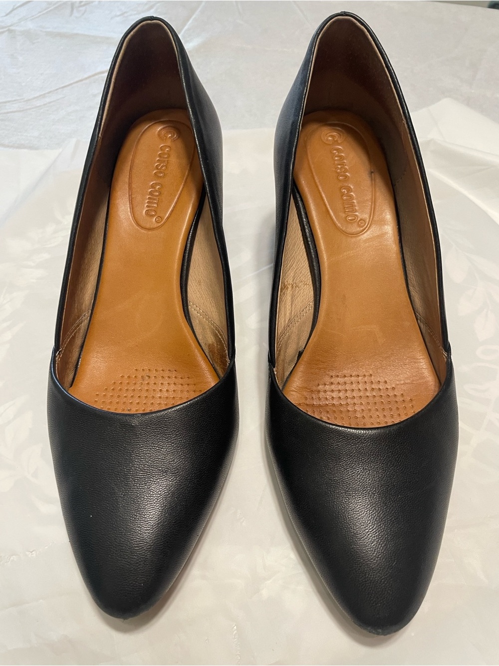 corso como black leather Women’s wedges. Size 7, 2.5 inch wedge